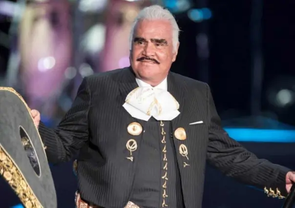 Vicente Fernández ya puede respirar sin ventilación mecánica