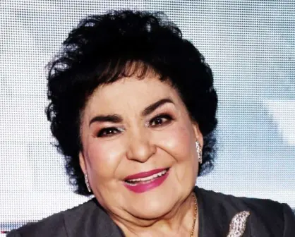 Amiga de Carmen Salinas sugiere desconectarla para dejarla morir
