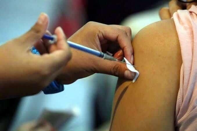 Aplican segunda dosis contra COVID-19 a grupo de 18 a 29 en Tampico