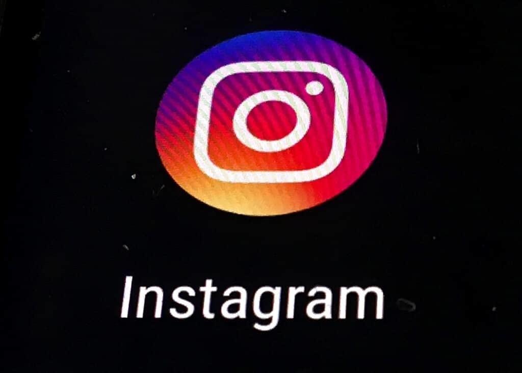 Investigan impacto de Instagram en jóvenes