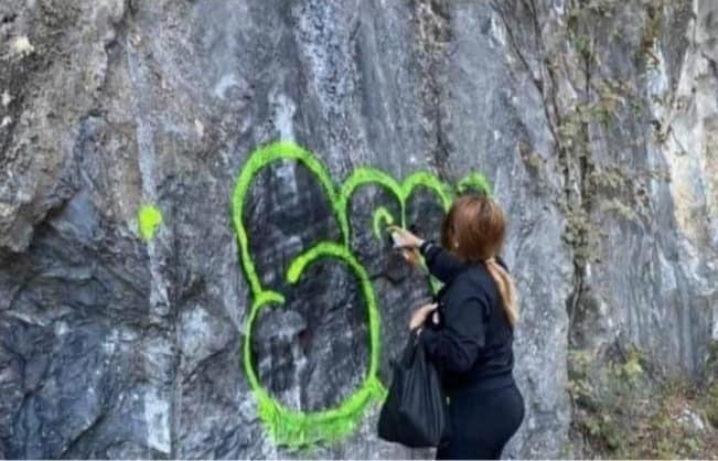 Buscan a grafitera de Santiago