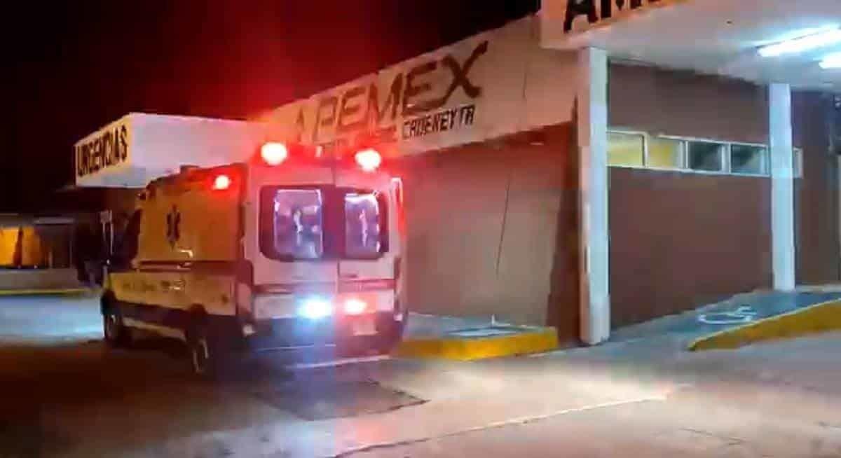 Atacan a balazos a padre e hijo en carretera de Cadereyta
