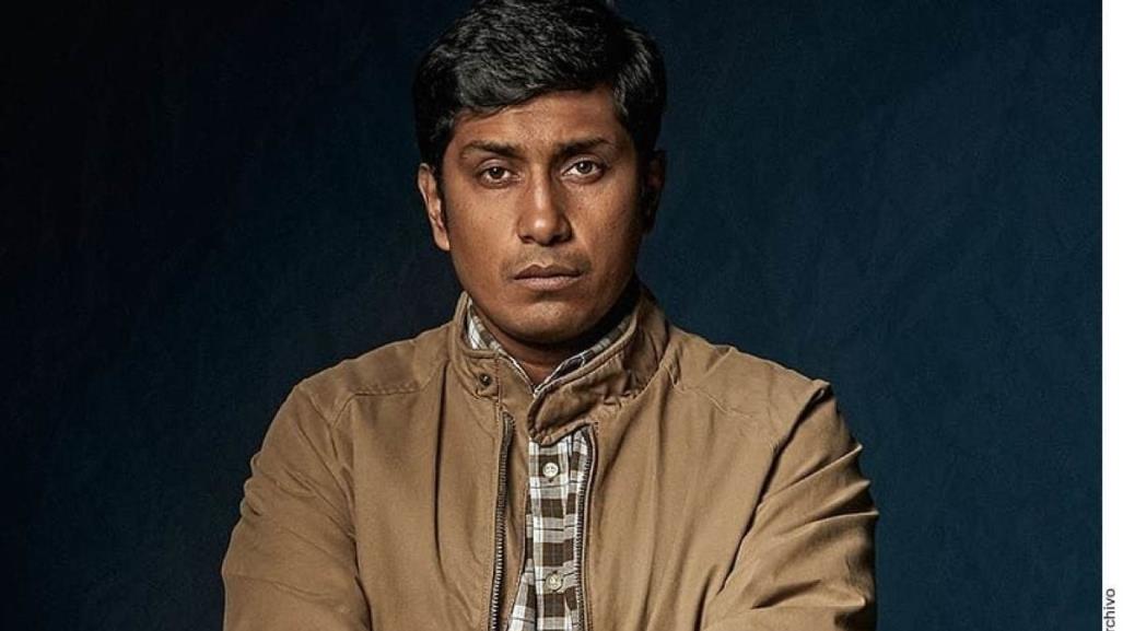 Tenoch Huerta denuncia racismo contra prietos en compras navideñas