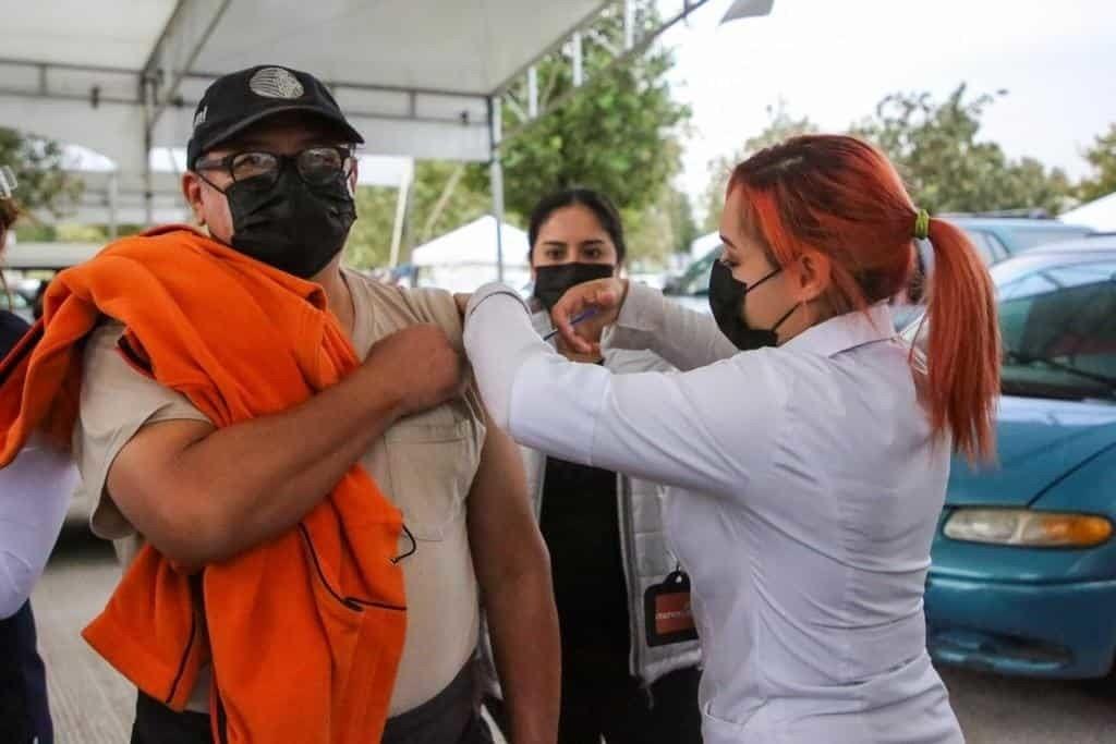 Logra Guadalupe vacunar a 122 mil jóvenes de 18 a 29 años