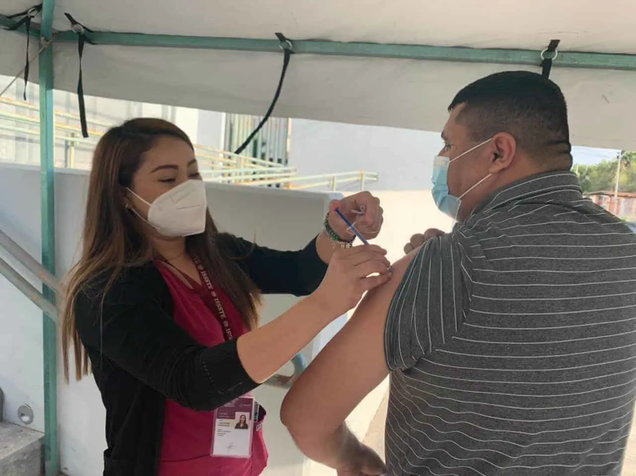 Realizan campaña para vacunar a maestros contra la influenza