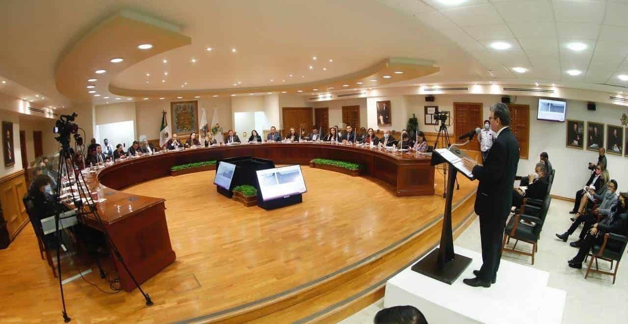 Detectan nómina inflada en Cultura y Educación
