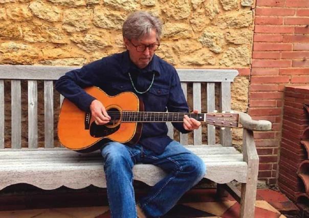 Rematan guitarra de Eric Clapton en 625 mil dólares