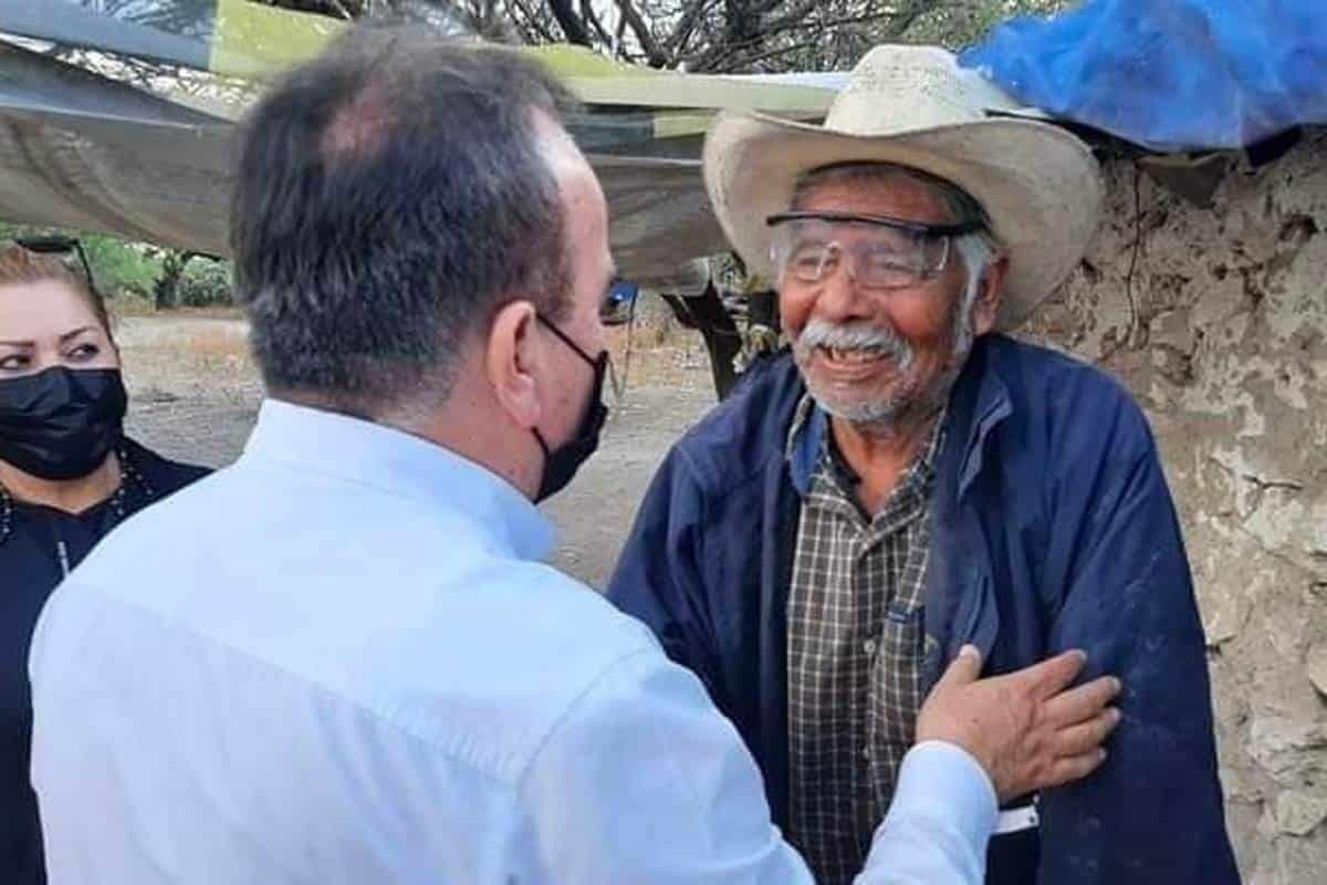 Llevan ayuda a región de la sierra en Galeana