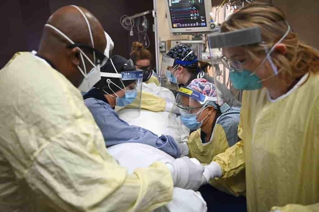 Pasará EU otro Día de Acción de Gracias en pandemia