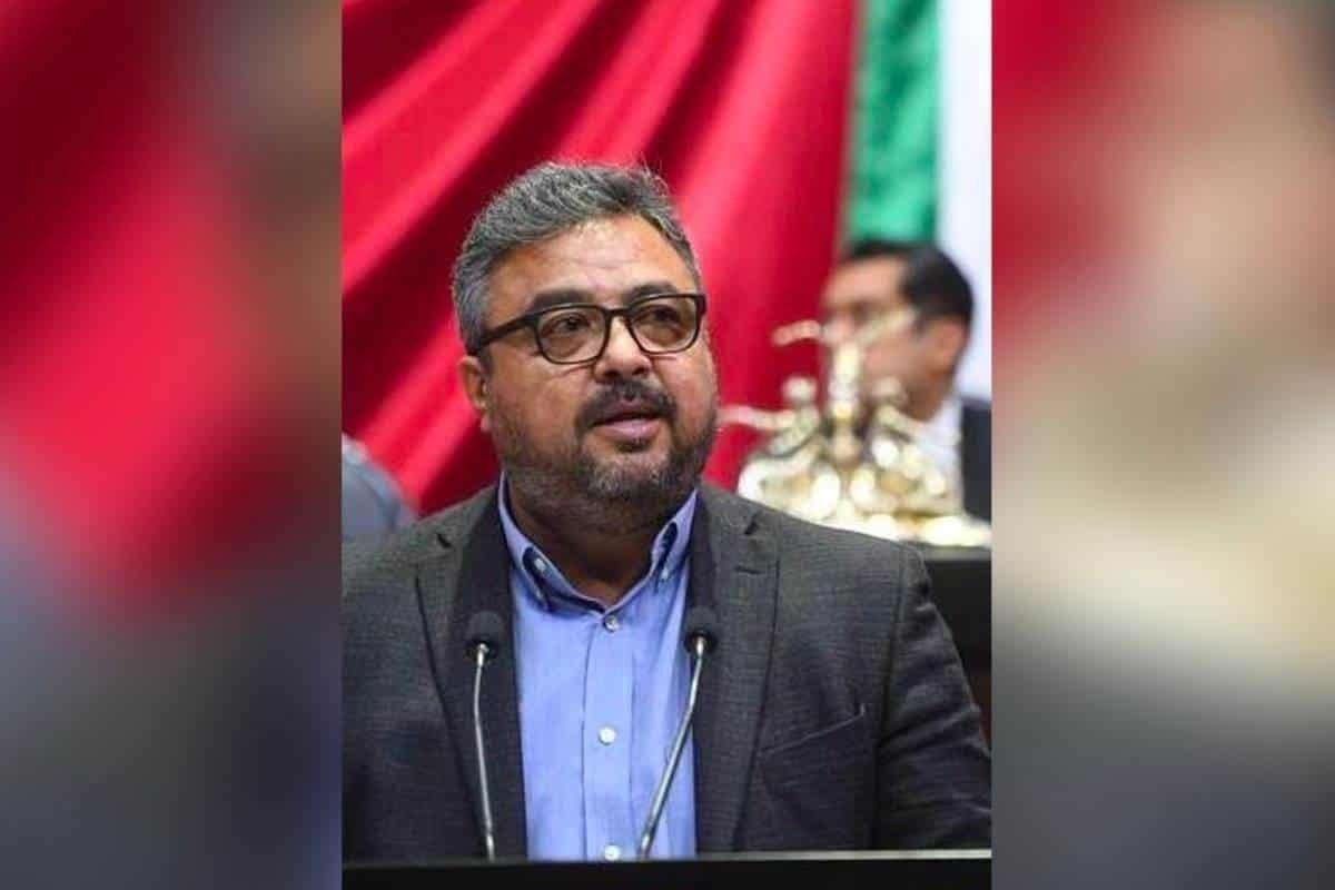 Va Víctor Pérez por regulación en clases virtuales
