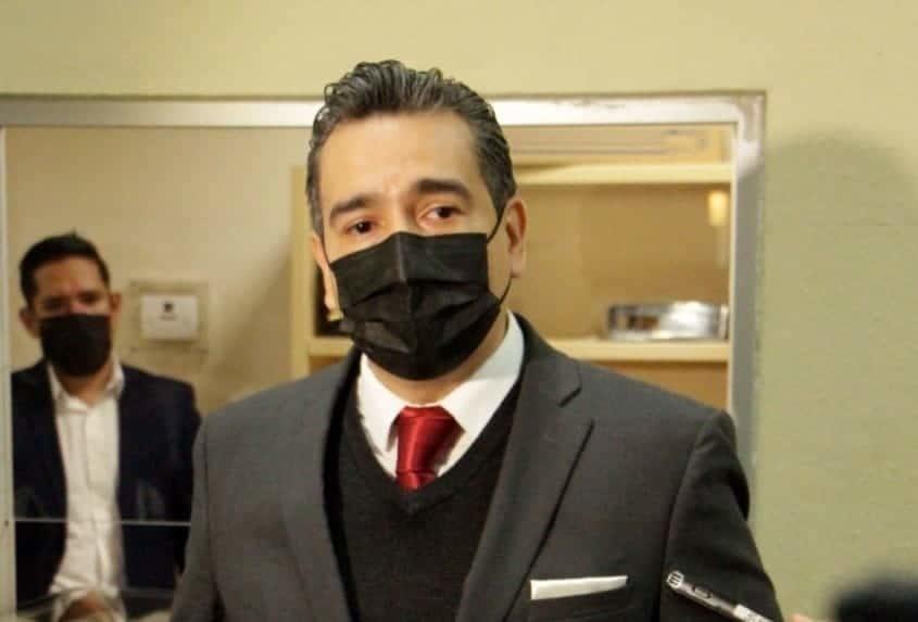 Piden sancionar uso de certificados falsos de vacunación contra COVID
