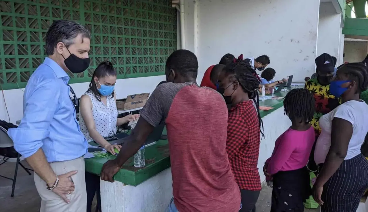 Miles de migrantes forman nuevo campamento en Chiapas en busca de ayuda