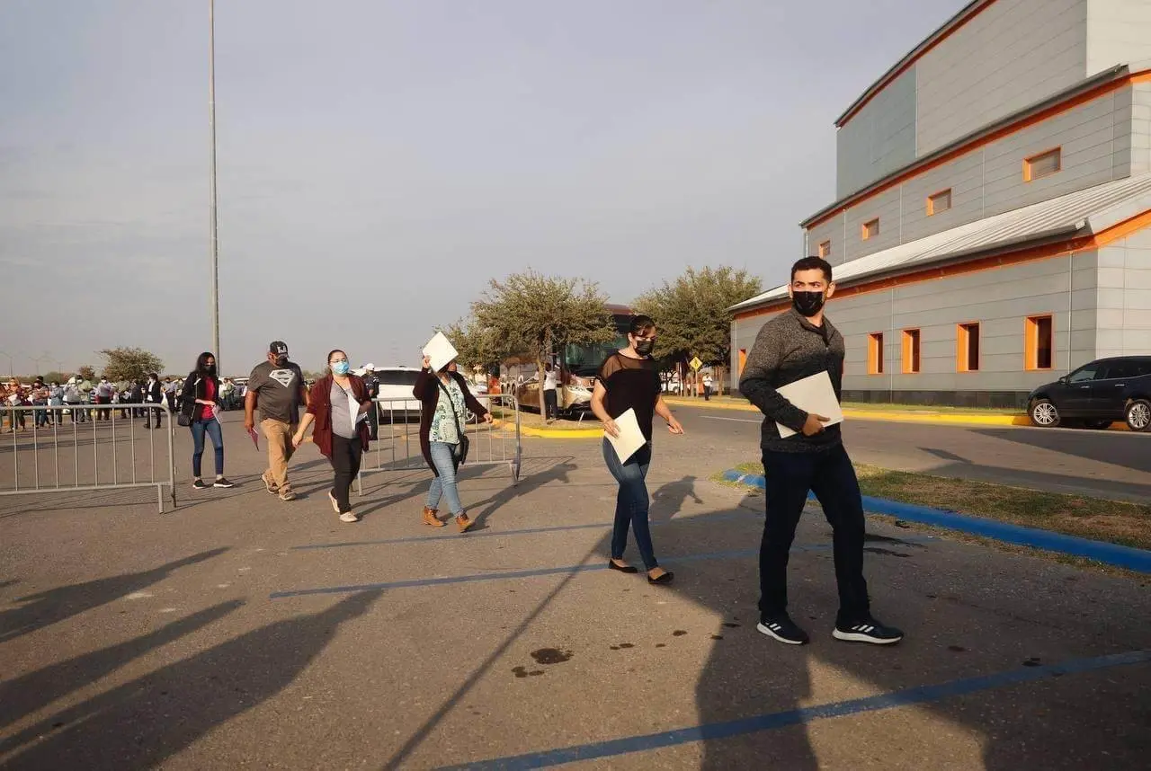 Gestiona NLD 50 mil dosis anticovid en Laredo, Texas