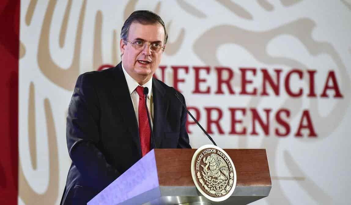 Nominan a Ebrard como persona del año por demanda contra fabricas de armas
