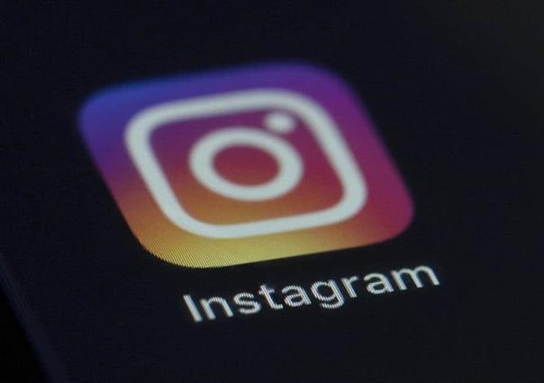 Declara directivo de Instagram en panel del Senado de EU