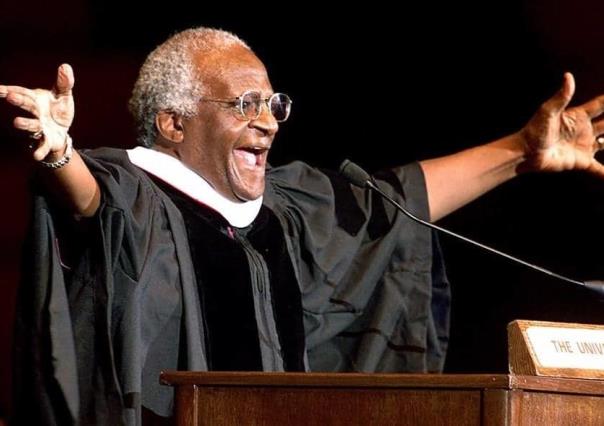 Muere activista Nobel de la Paz Desmond Tutu; AMLO lamenta deceso