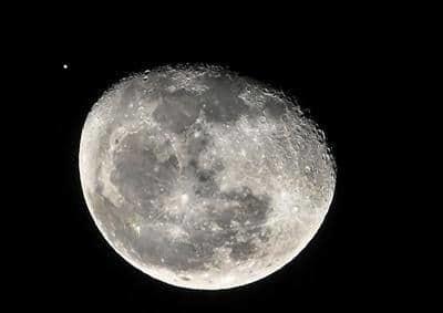 ¿Listo para el “beso de la Luna y Marte?