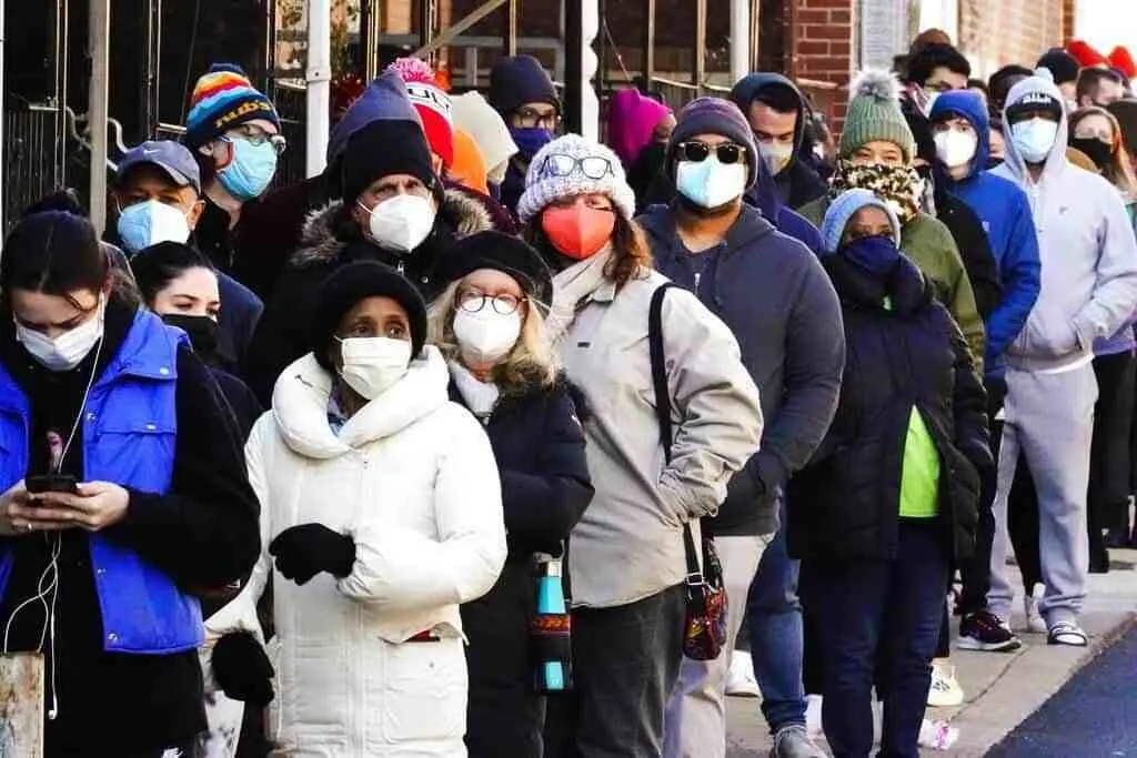 Supera México las 300 mil muertes por COVID-19