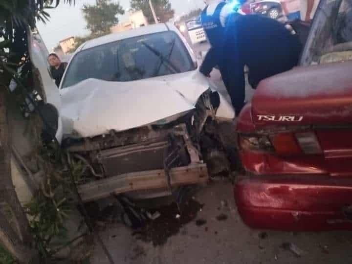 Policía ebrio causa accidente y mata a joven