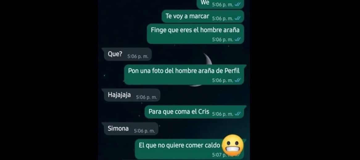 ¡Apúntale! Le habla a “Spiderman” para que niño coma