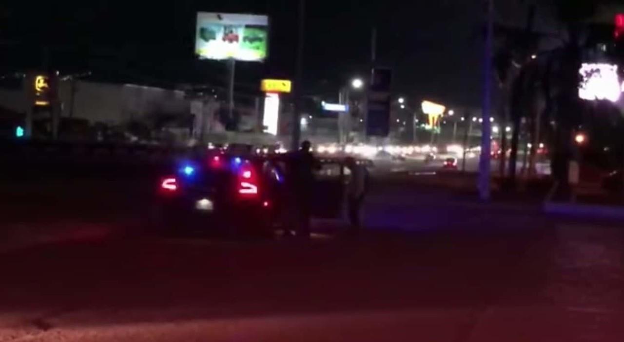 Delincuentes se llevan camioneta nueva de agencia Ford en San Nicolás