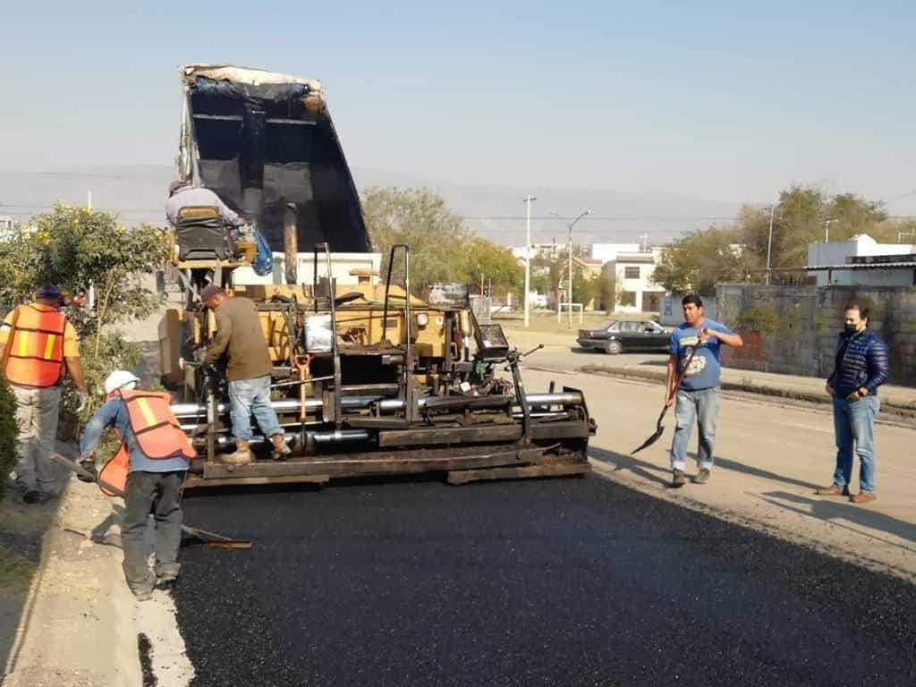 Emprende Monterrey reparación de carpeta asfáltica en colonias
