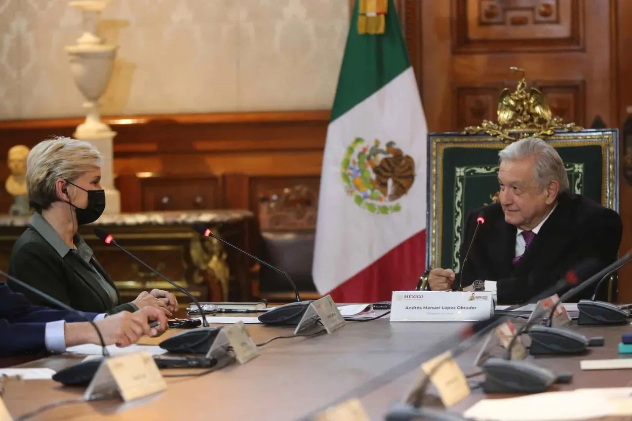 Se reúne AMLO con secretaria de Energía de EU