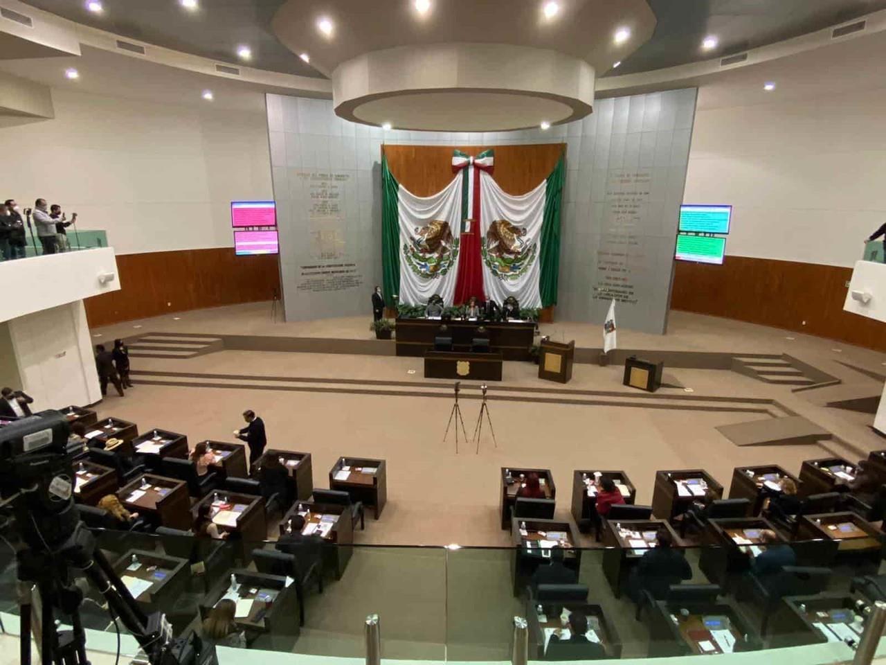 Leyes de Austeridad y Remuneraciones se aprueban con vetos del gobernador