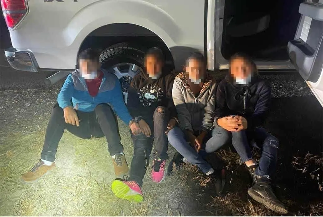 Coordinan trabajos para desmantelar red de tráfico de ilegales