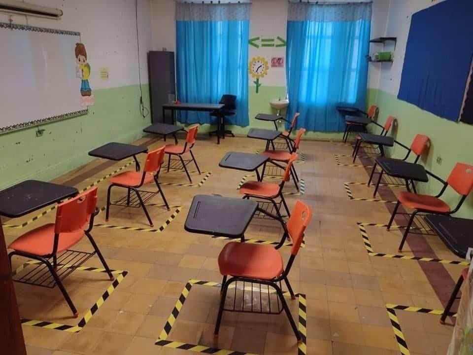 Reciben asesoría padres de familia de Matamoros para inscribir a sus hijos