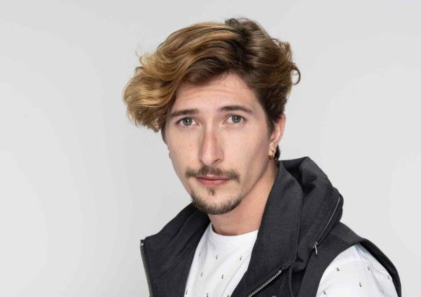 Quiere Federico Ayos contar historias reales a través de la ficción