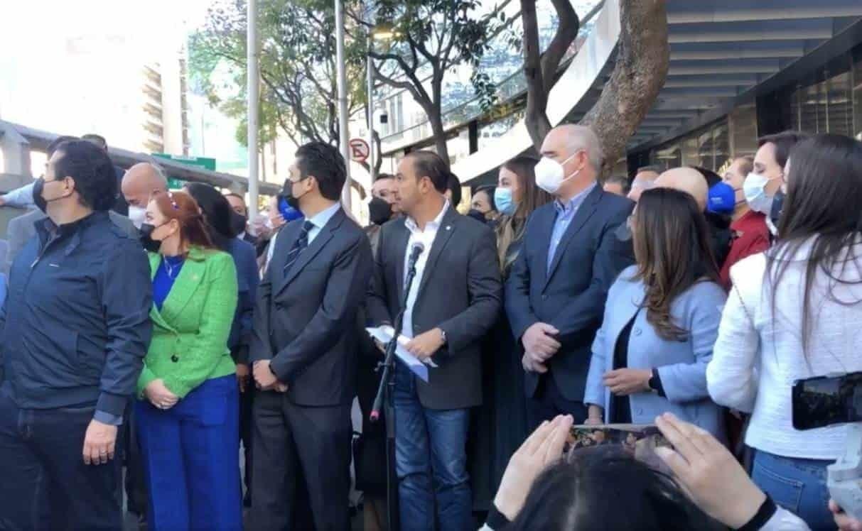 ¡Ratas homofóbicas! Insultan a militantes del PAN