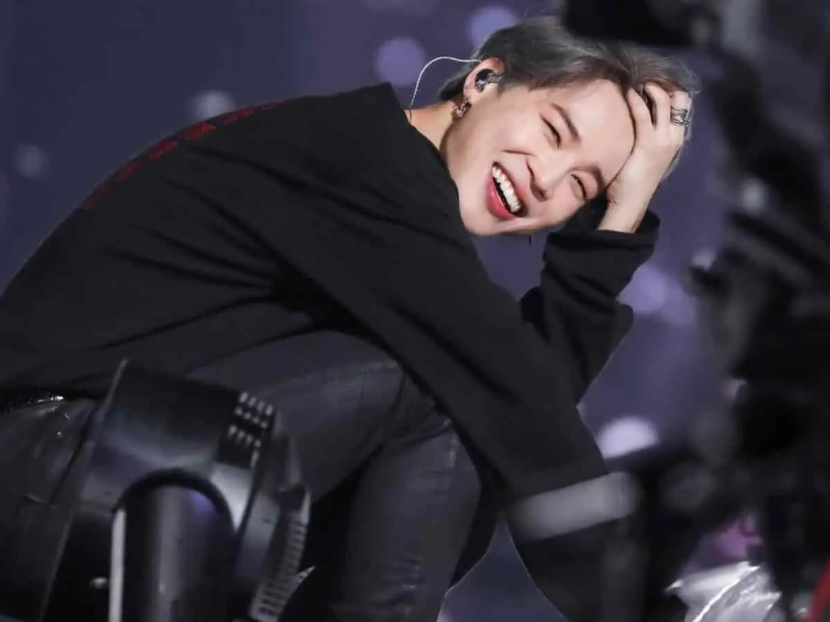 Libra Jimin de BTS al COVID-19