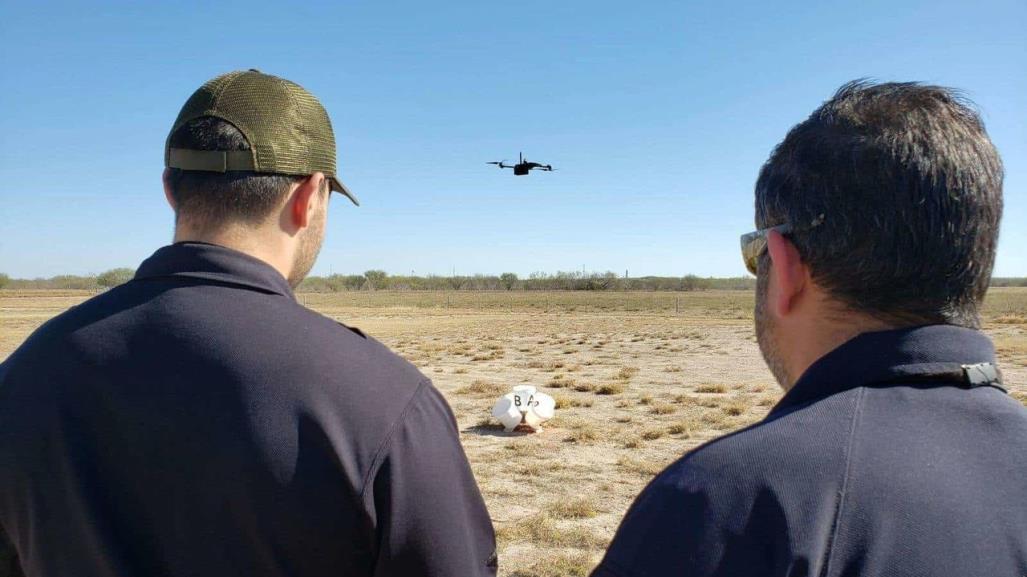 Demuestra Patrulla Fronteriza equipo aéreo de vigilancia