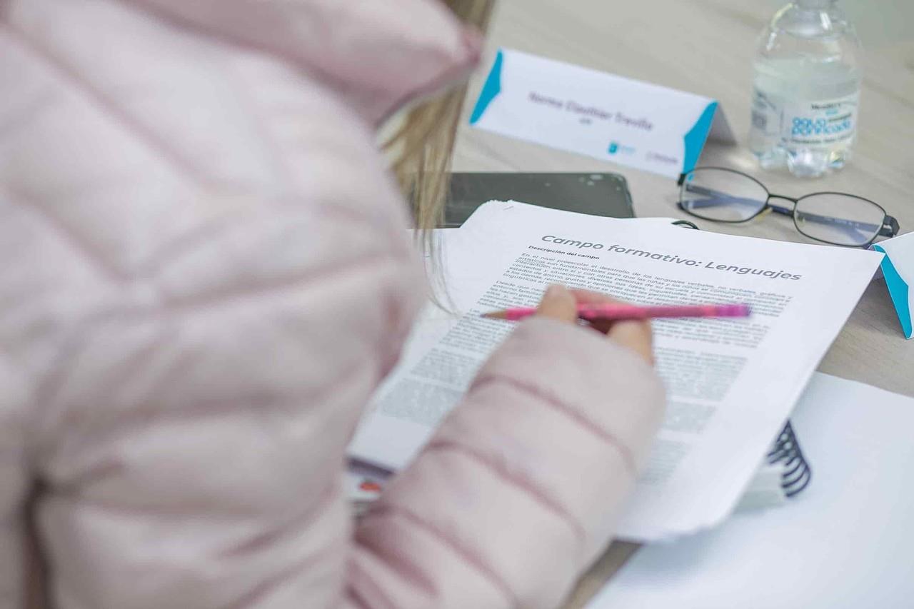 Analiza Nuevo León diseño de libros de texto para escuelas