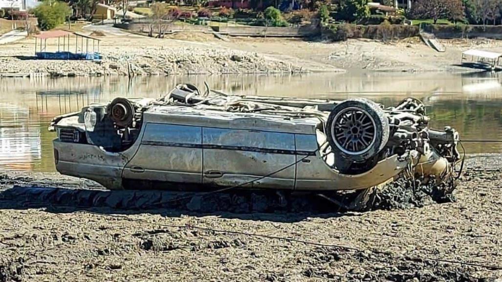 Retiran vehículo encontrado en la presa La Boca