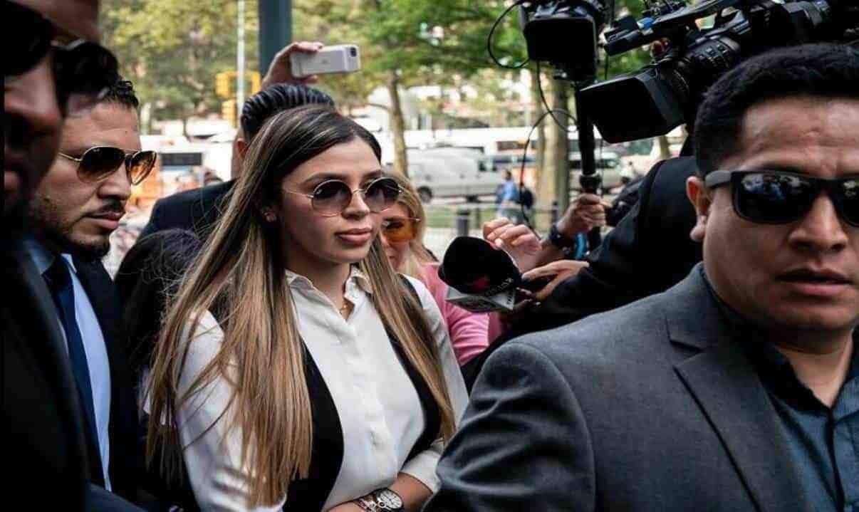 Reducen sentencia a Emma Coronel, podrá salir en el 2023