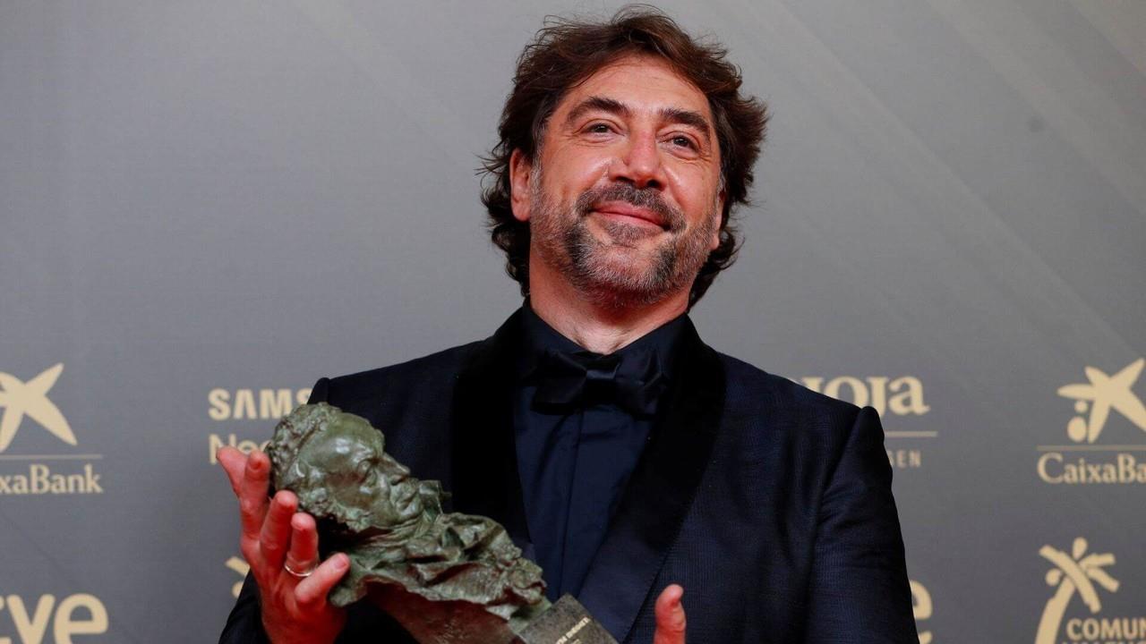 Dedica Javier Bardem Premio Goya a su madre