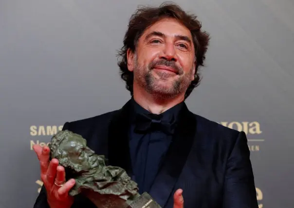 Dedica Javier Bardem Premio Goya a su madre