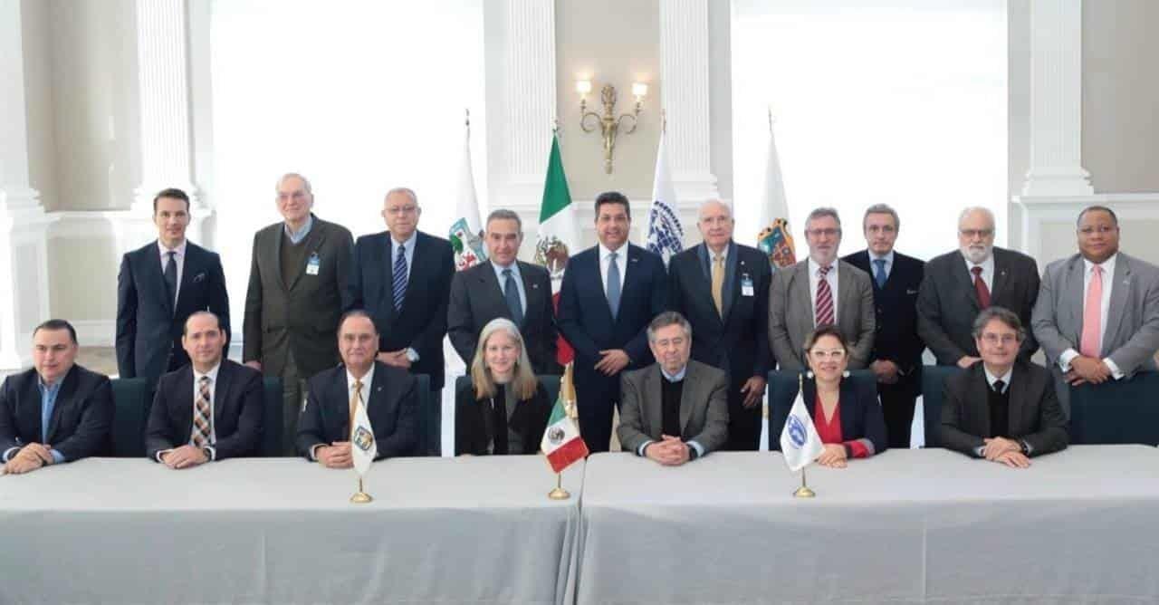 Se reúne Cabeza de Vaca con cónsules honorarios de 47 países