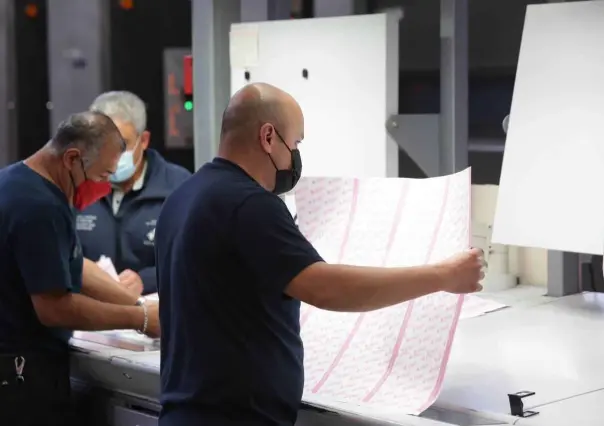 Arranca impresión de boletas para la consulta de revocación de mandato