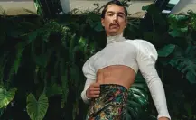 Critican a Sergio Mayer Mori por posar con un crop top