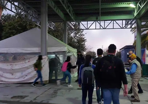Vuelven estudiantes a clases presenciales en prepas de la UANL