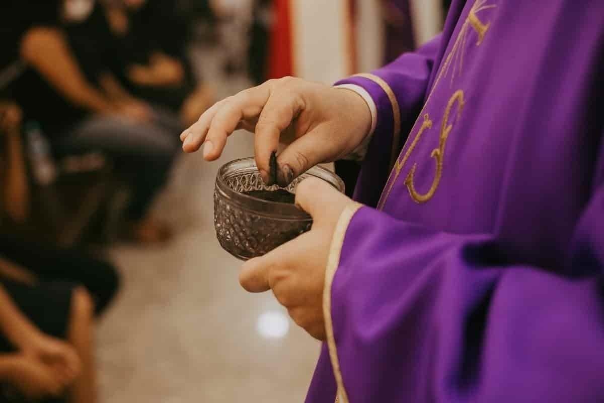 ¡Ayuno y oración! Miércoles de Ceniza, día de cambiar