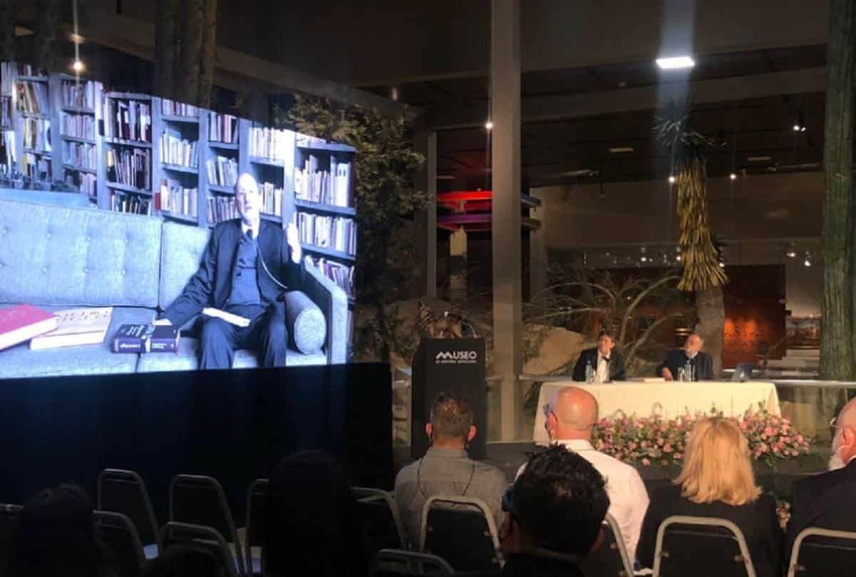 Presentan libro Medio Siglo del profesor Miguel Ángel Fernández
