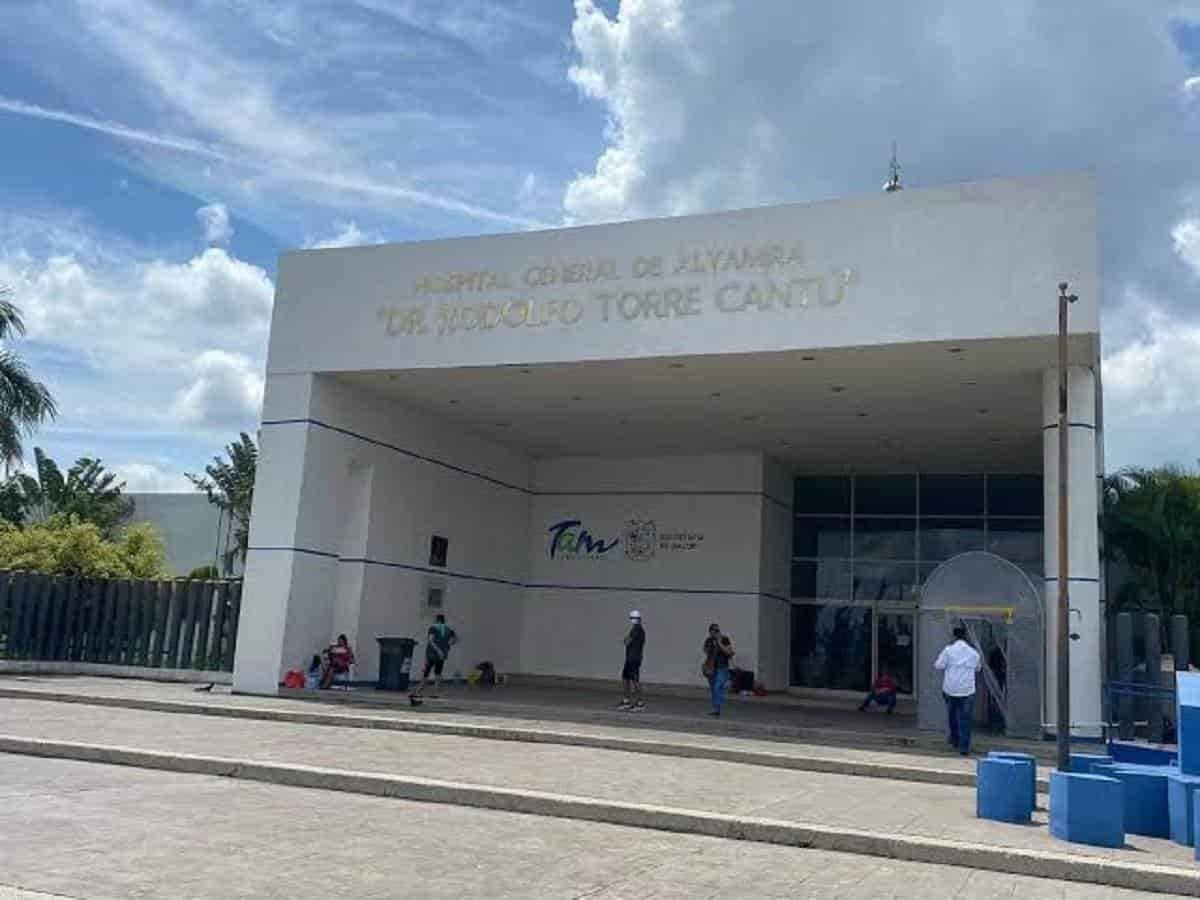 Comunidades caminan largas brechas para el servicio medico en Altamira