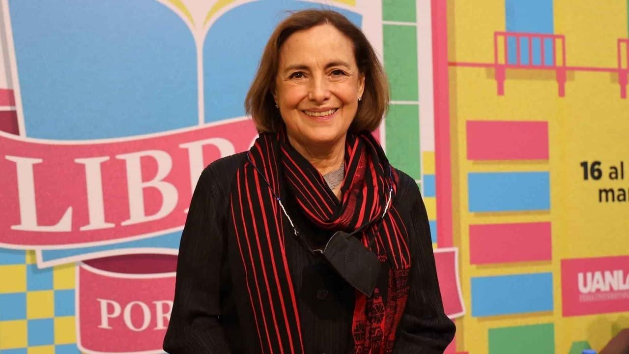 Presenta Diana Bracho su lado poético con Pronóstico reservado