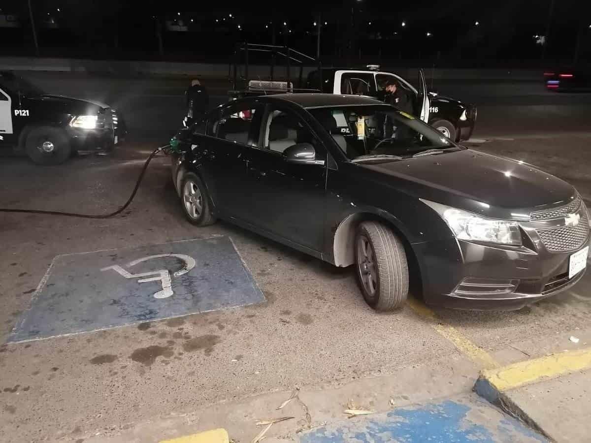 Detiene policía de Guadalupe a ladrón, causó daños en gasolinera