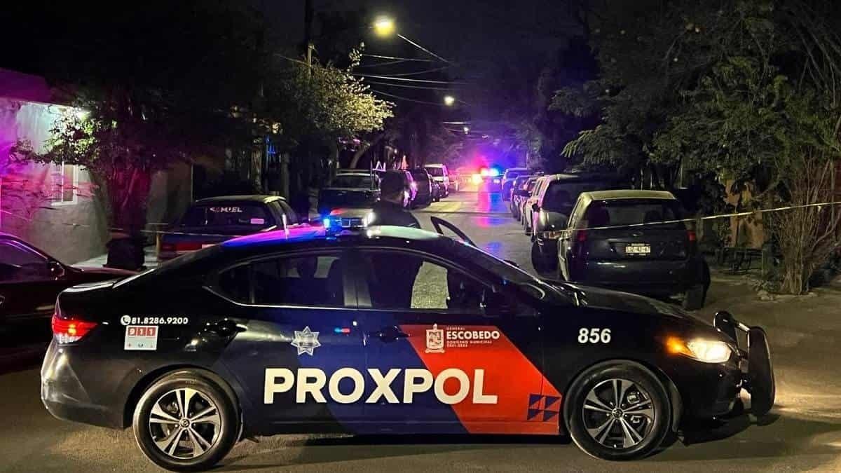 Asesinan a hombre a tiros frente a la casa de su madre