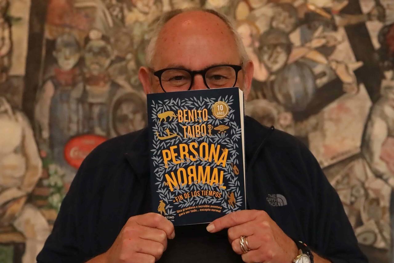 El lenguaje inclusivo es bueno, excepto para la literatura: Benito Taibo